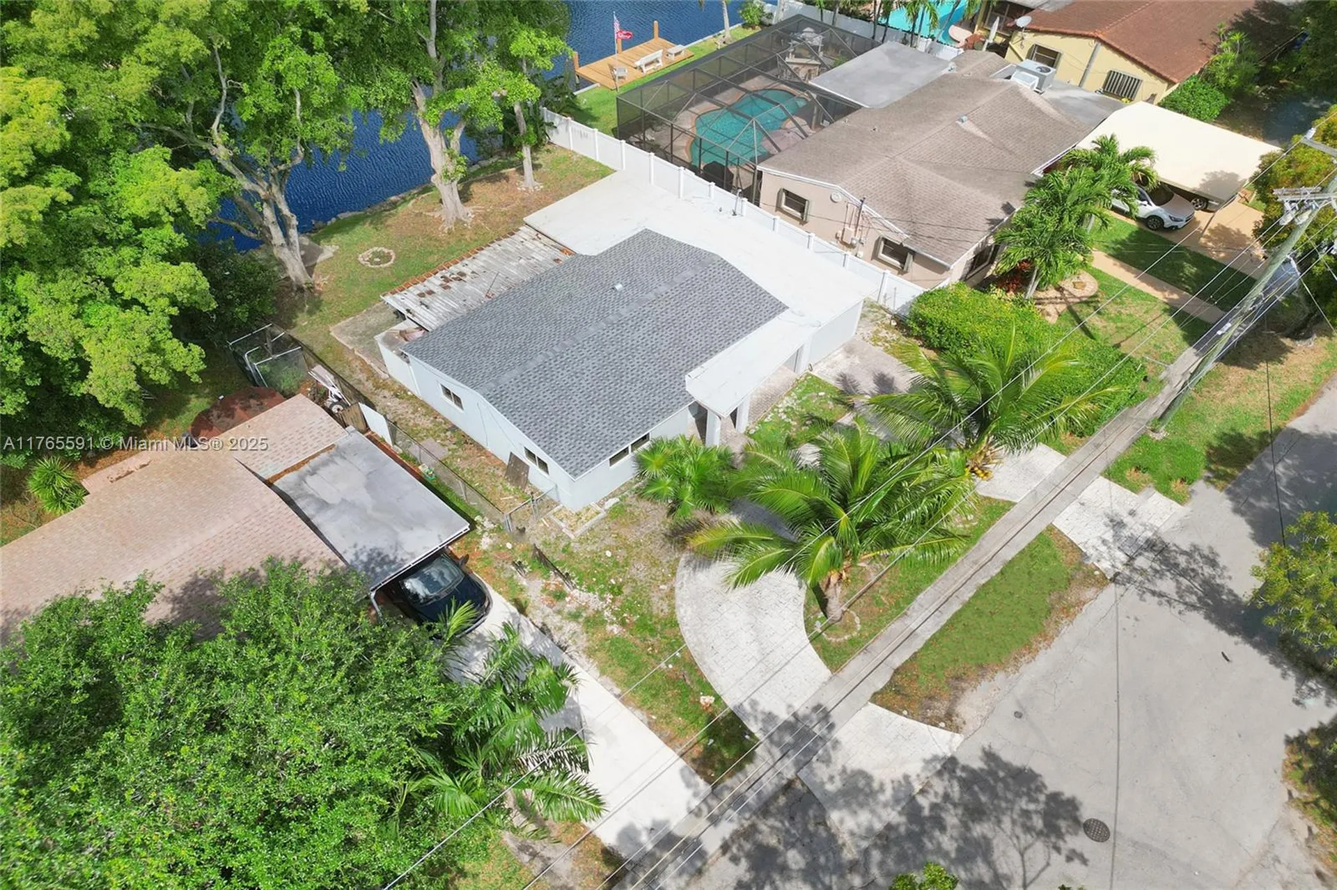 924 N 30th Road Hollywood FL 33021