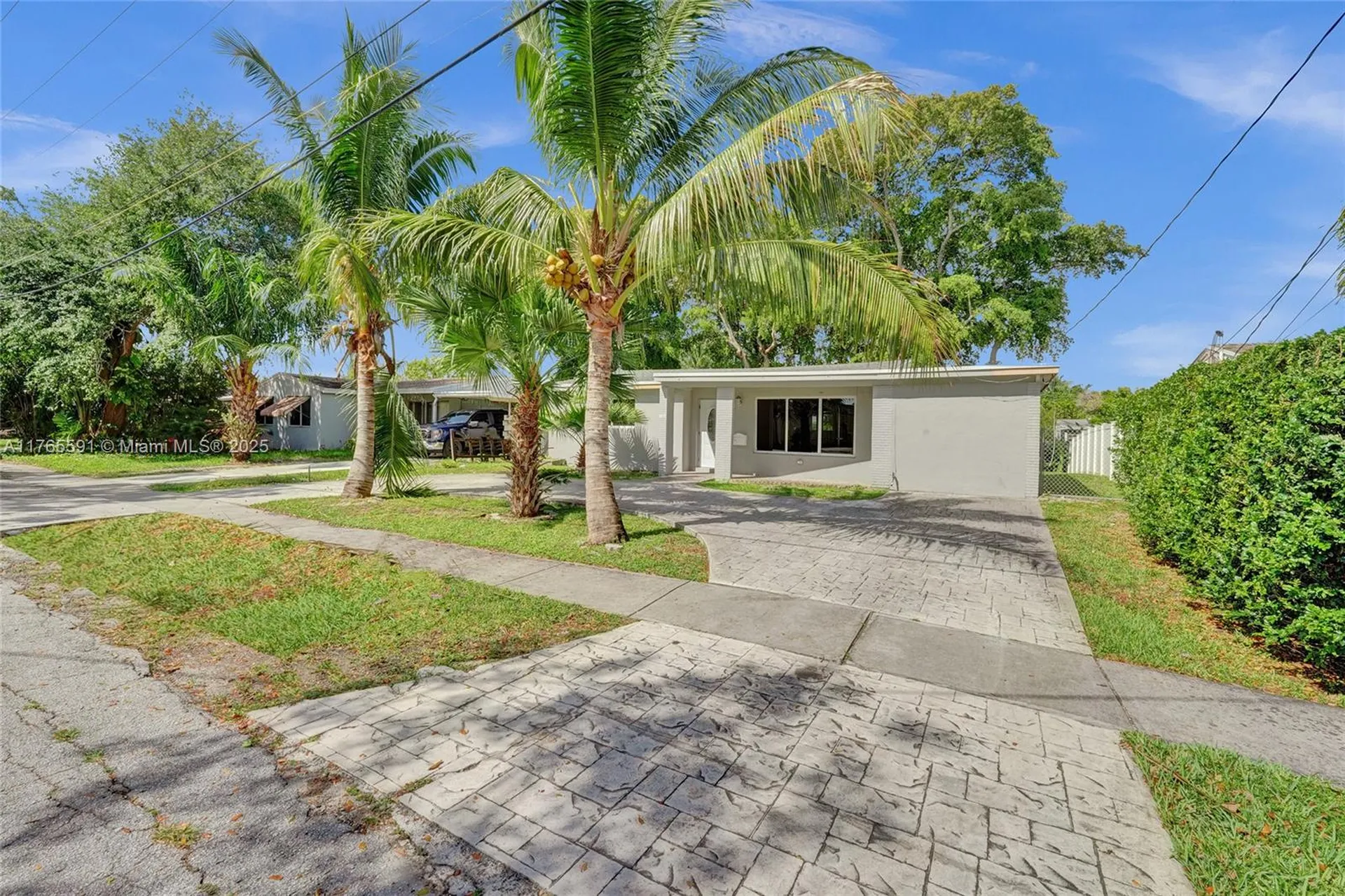 924 N 30th Road Hollywood FL 33021