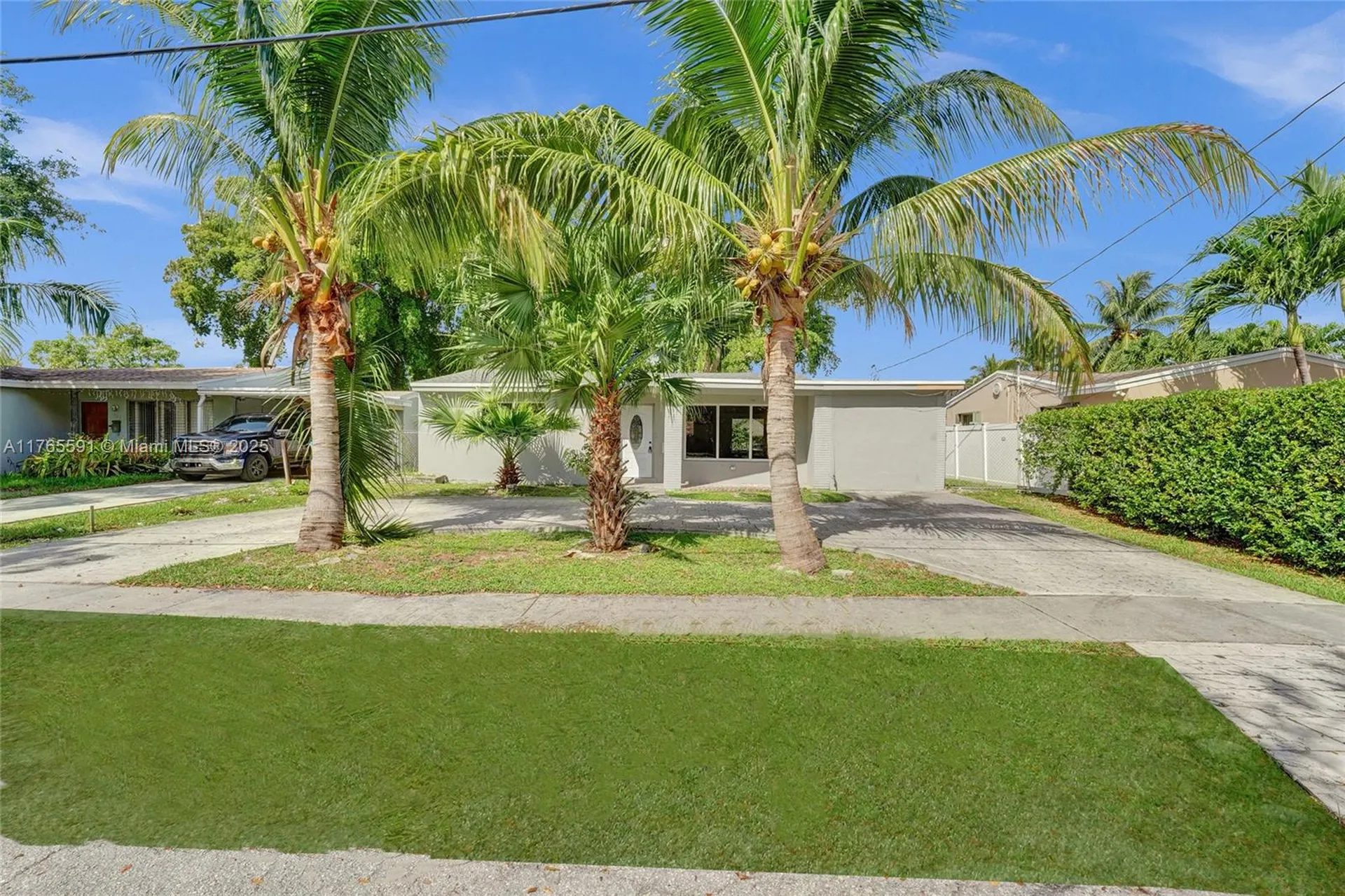 924 N 30th Road Hollywood FL 33021