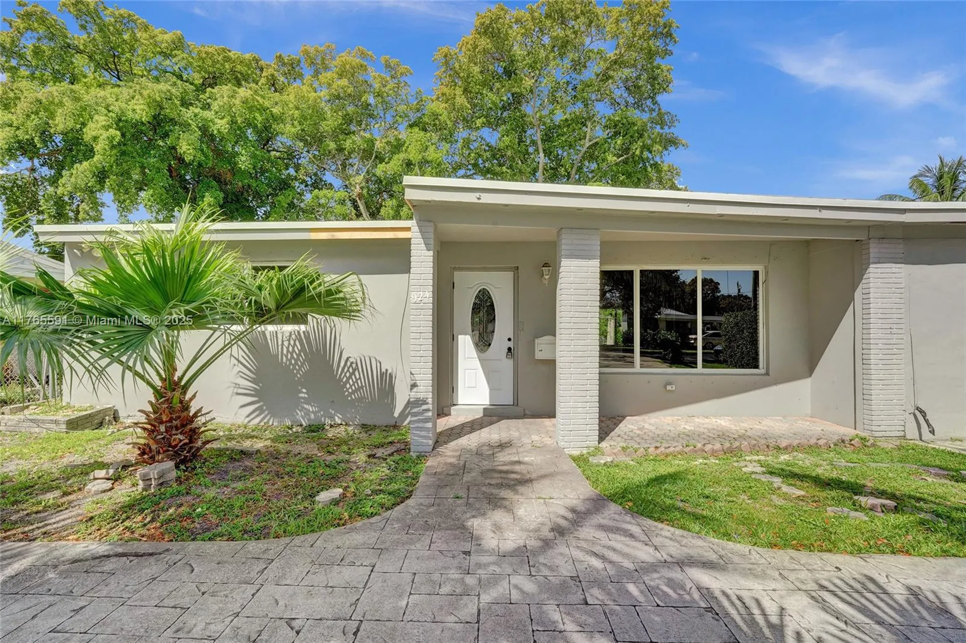 924 N 30th Road Hollywood FL 33021