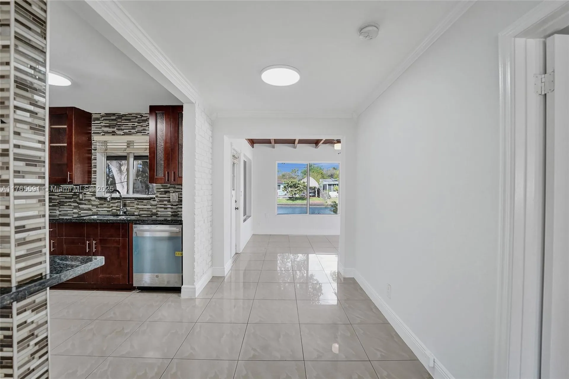 924 N 30th Road Hollywood FL 33021