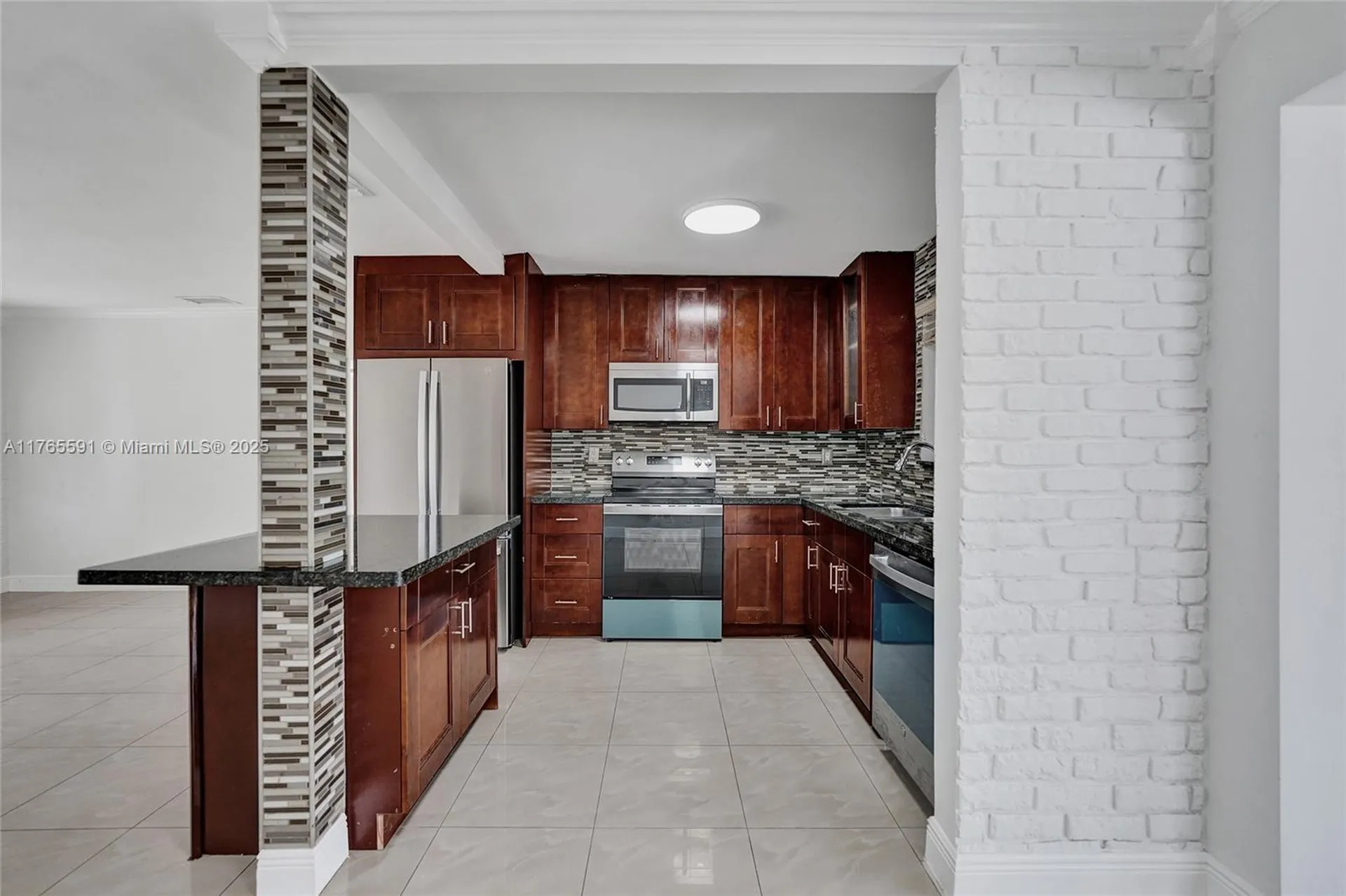 924 N 30th Road Hollywood FL 33021