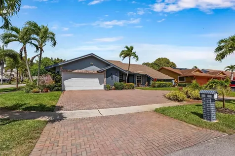 7497 NW 49th Street Lauderhill FL 33319