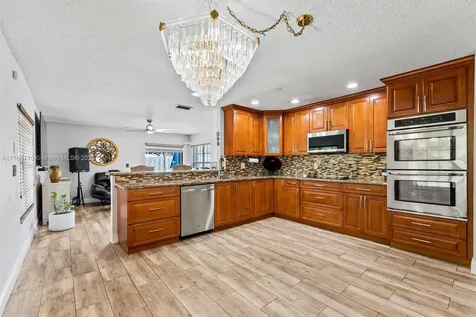 7497 NW 49th Street Lauderhill FL 33319