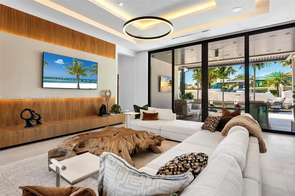 22 Isla Bahia Drive Fort Lauderdale FL 33316