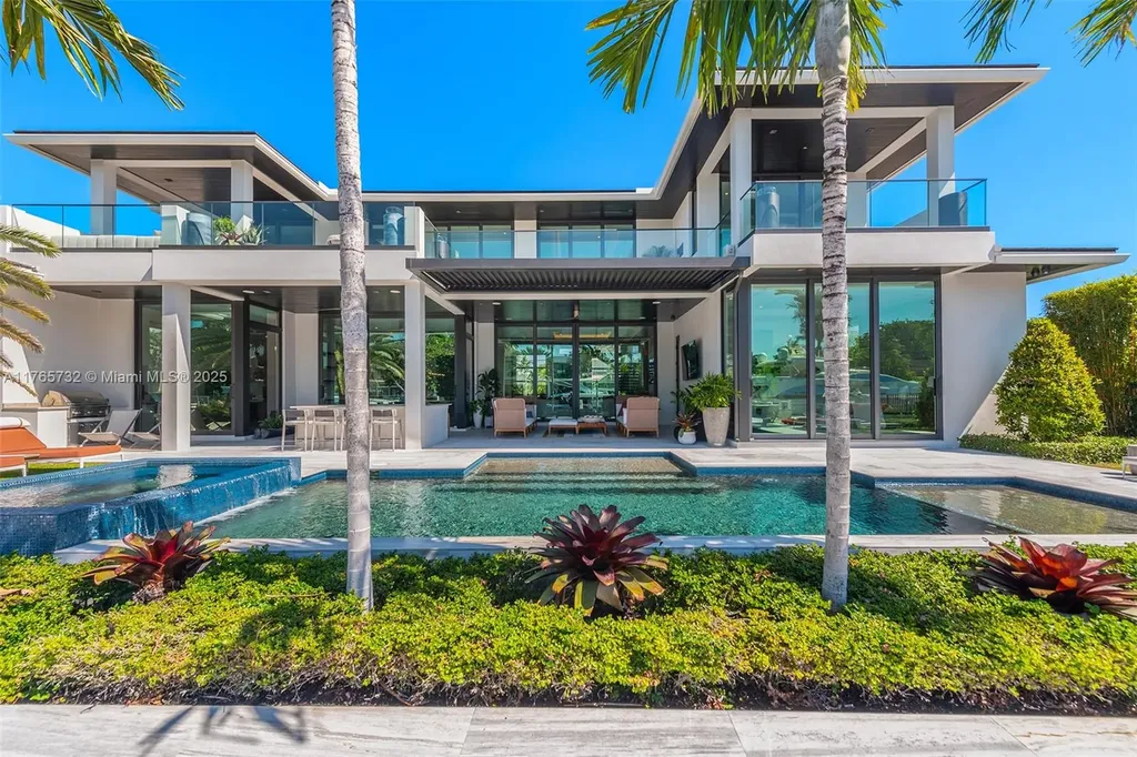 22 Isla Bahia Drive Fort Lauderdale FL 33316