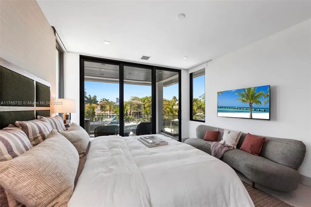 22 Isla Bahia Drive Fort Lauderdale FL 33316