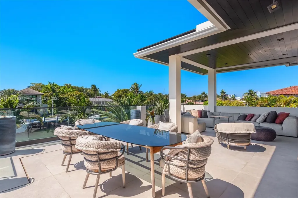 22 Isla Bahia Drive Fort Lauderdale FL 33316