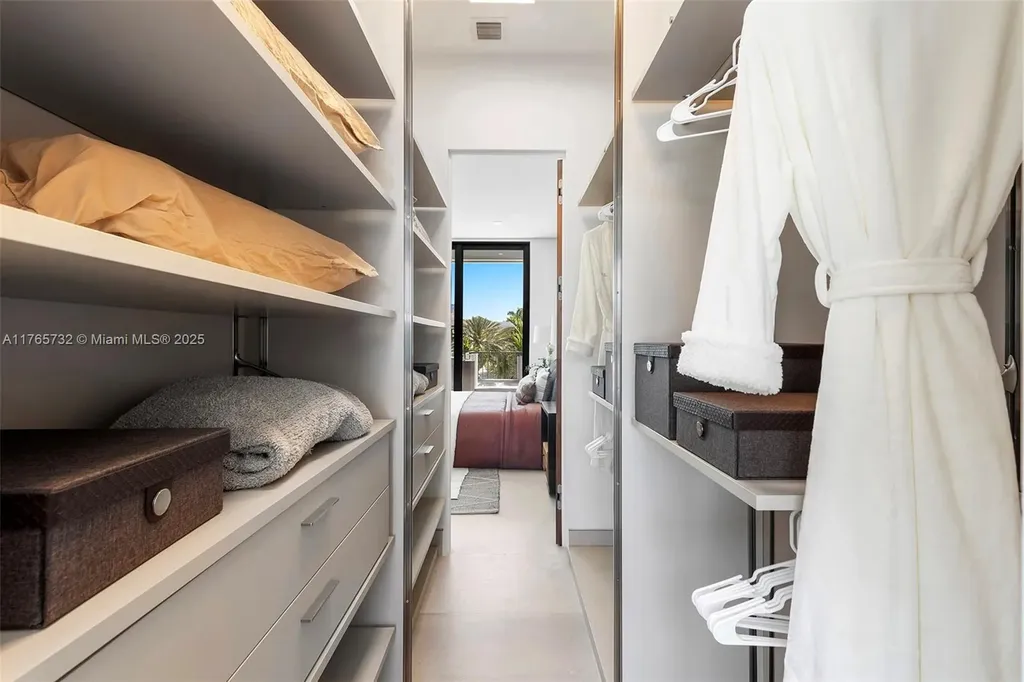 22 Isla Bahia Drive Fort Lauderdale FL 33316