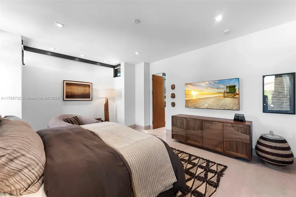 22 Isla Bahia Drive Fort Lauderdale FL 33316