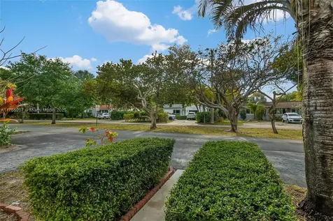 12023 NE 8th Avenue Biscayne Park FL 33161