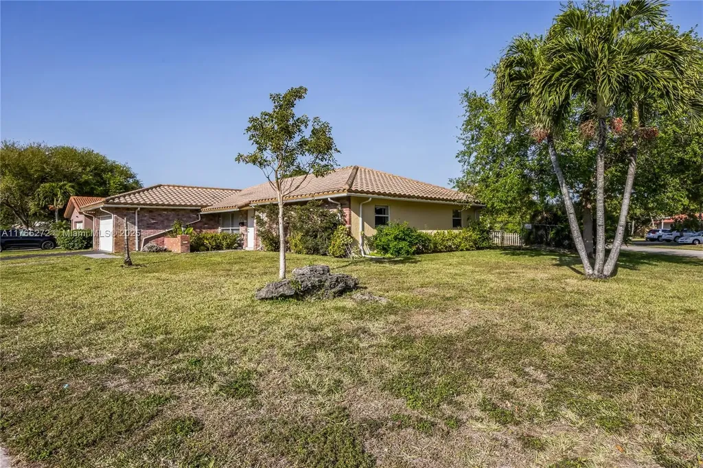 3740 NW 113th Avenue Coral Springs FL 33065