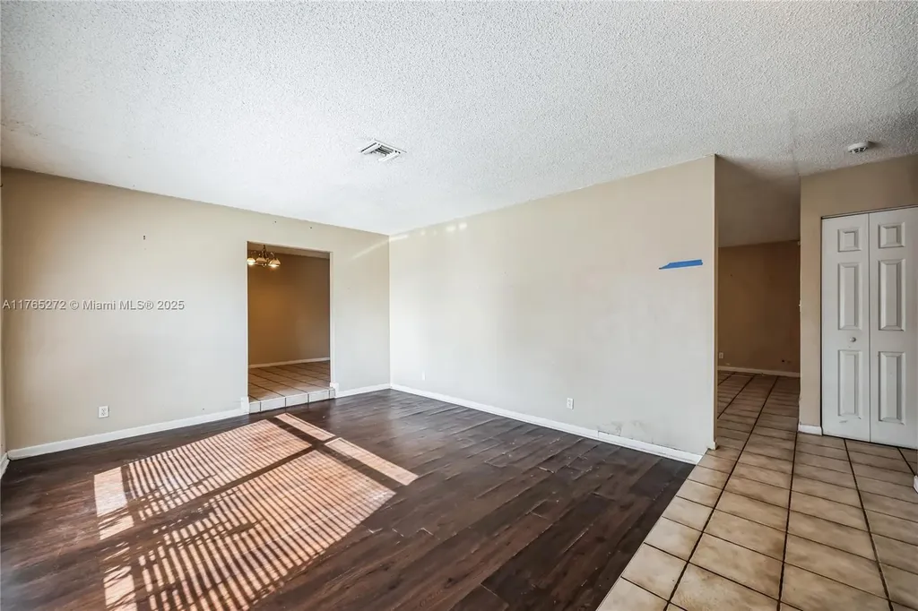 3740 NW 113th Avenue Coral Springs FL 33065