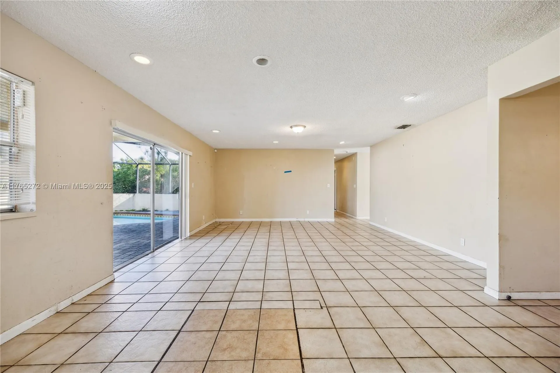 3740 NW 113th Avenue Coral Springs FL 33065