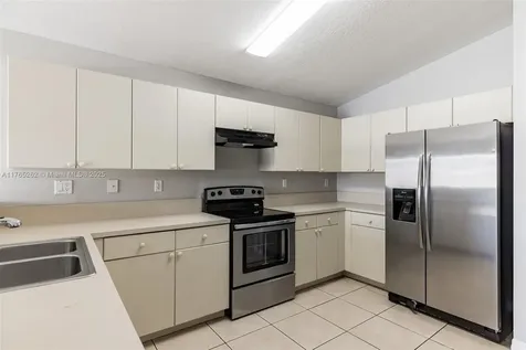 8961 SW 214th Street Cutler Bay FL 33189