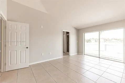 8961 SW 214th Street Cutler Bay FL 33189