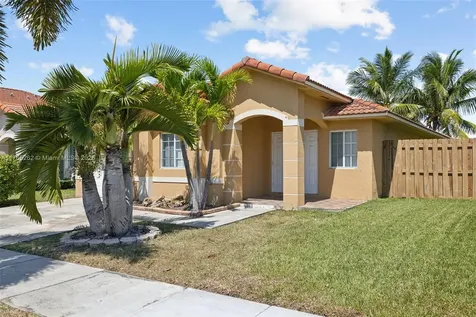8961 SW 214th Street Cutler Bay FL 33189
