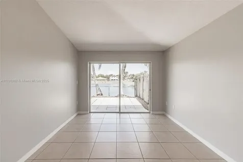 8961 SW 214th Street Cutler Bay FL 33189