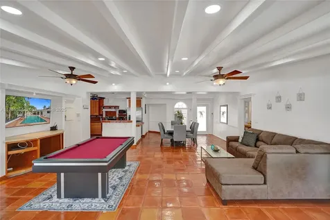 20220 NE 15th Avenue Miami FL 33179