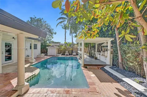 20220 NE 15th Avenue Miami FL 33179