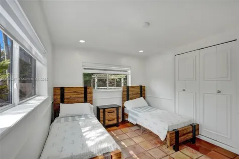 20220 NE 15th Avenue Miami FL 33179