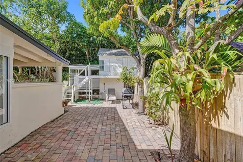20220 NE 15th Avenue Miami FL 33179