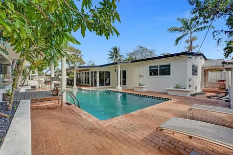20220 NE 15th Avenue Miami FL 33179