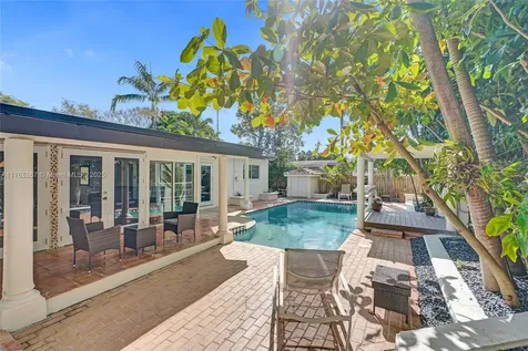 20220 NE 15th Avenue Miami FL 33179