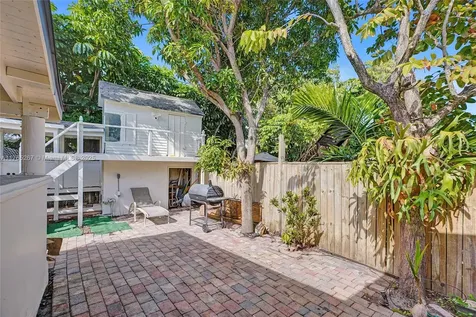 20220 NE 15th Avenue Miami FL 33179
