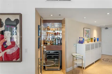 4775 Collins Avenue Miami Beach FL 33140