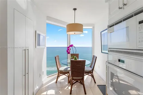 4775 Collins Avenue Miami Beach FL 33140