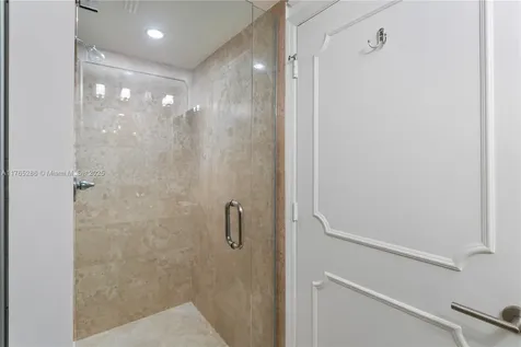 4775 Collins Avenue Miami Beach FL 33140