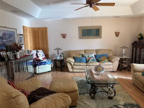 5145 NW 75th Avenue Lauderhill FL 33319