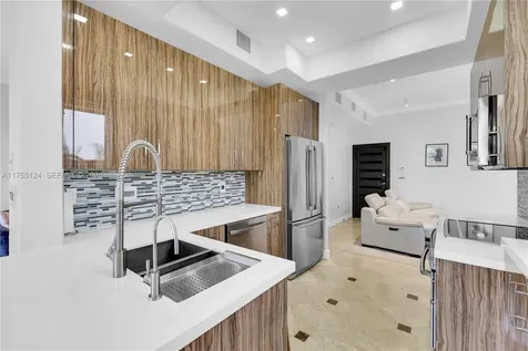 3015 NE 208th Street Aventura FL 33180