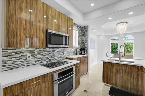 3015 NE 208th Street Aventura FL 33180