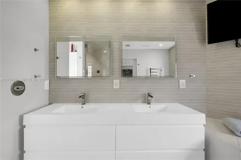 3015 NE 208th Street Aventura FL 33180