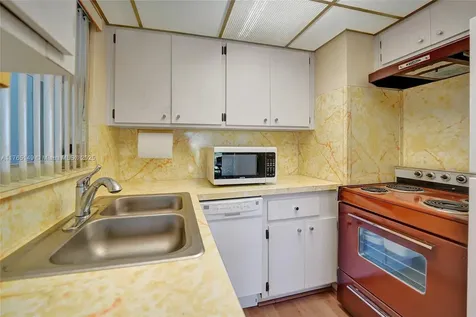 5130 SW 92nd Terrace Cooper City FL 33328