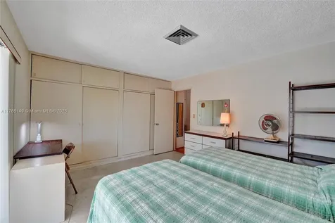 5130 SW 92nd Terrace Cooper City FL 33328