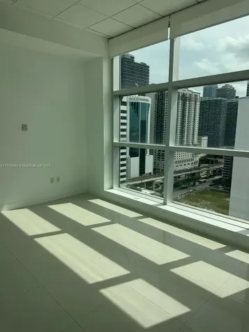 175 SW 7th Street Miami FL 33130