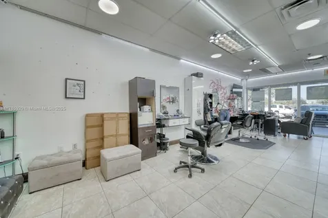 Beauty Salon For Sale On 8th Street Miami FL 33184