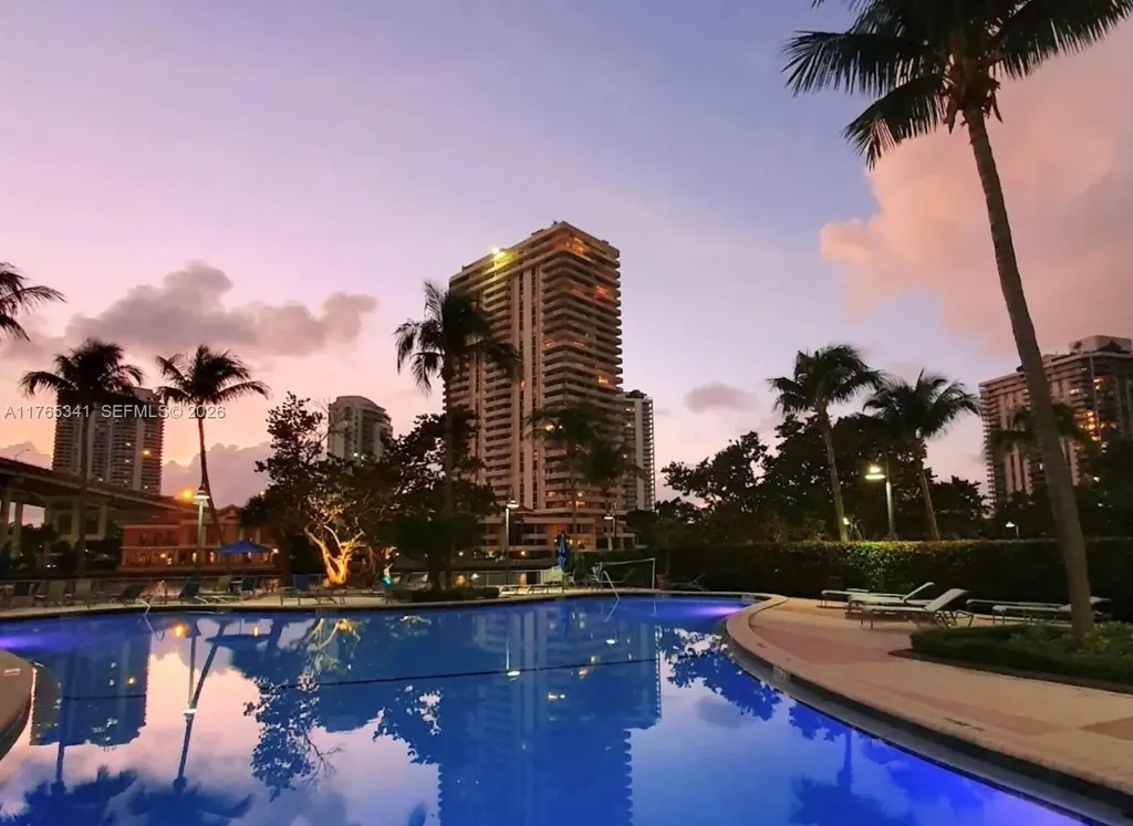 19390 Collins Avenue Sunny Isles Beach FL 33160