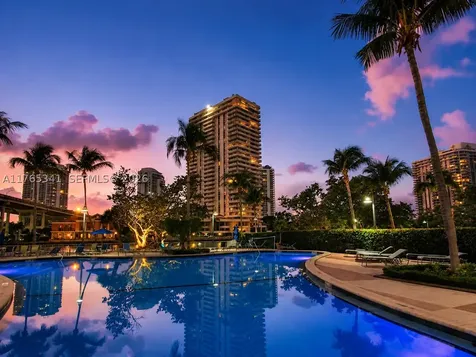 19390 Collins Avenue Sunny Isles Beach FL 33160