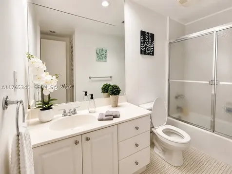 19390 Collins Avenue Sunny Isles Beach FL 33160