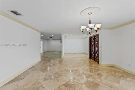 6961 SW 152nd Street Palmetto Bay FL 33157