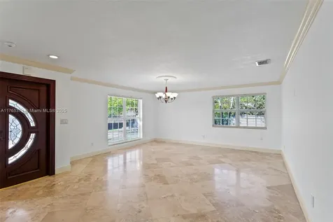 6961 SW 152nd Street Palmetto Bay FL 33157