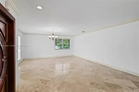 6961 SW 152nd Street Palmetto Bay FL 33157