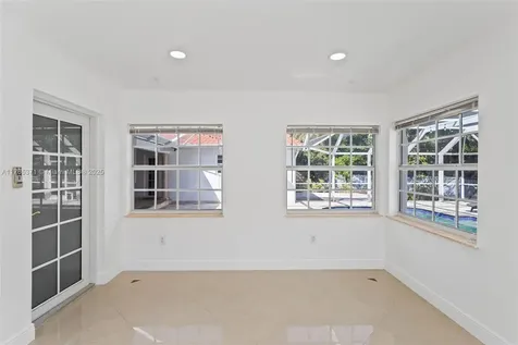 6961 SW 152nd Street Palmetto Bay FL 33157
