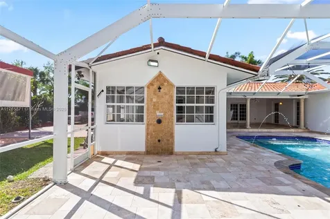 6961 SW 152nd Street Palmetto Bay FL 33157