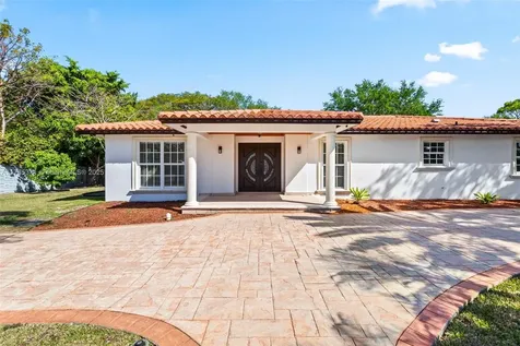 6961 SW 152nd Street Palmetto Bay FL 33157
