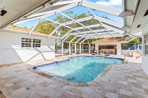 6961 SW 152nd Street Palmetto Bay FL 33157